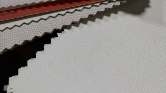 Çin Fabrikası L10 Sistemi Sarmal Perdeler Alev Geciktirici %90 Açıklıklar, Lensler