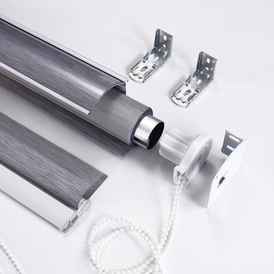 Gündüz Gece Akıllı Pencere Panjurları Akıllı Kontrollü Çift Katmanlı Zebra Stili